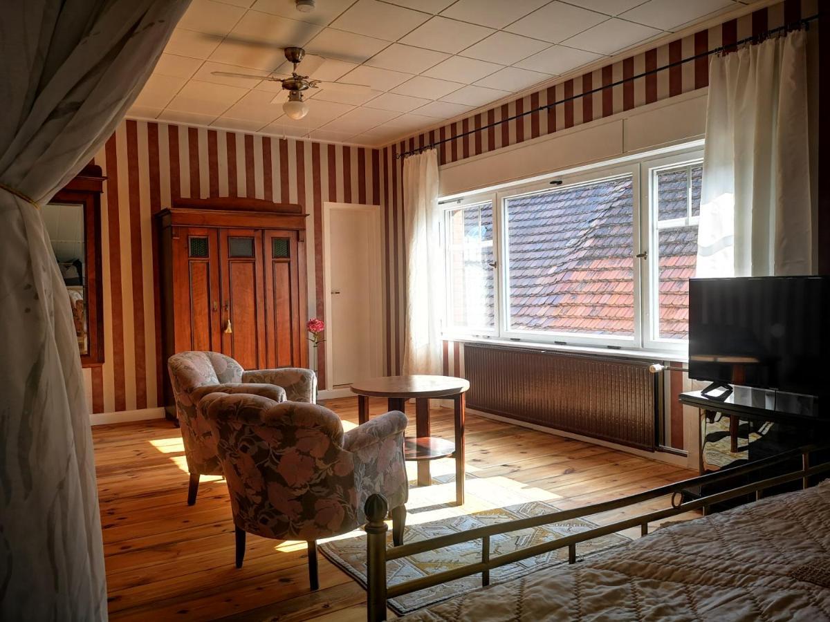 Am Lindenplatz Bed and Breakfast Crinitz Buitenkant foto